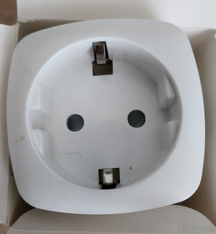 Wifi smart zásuvky + RGB žiarovka - 2