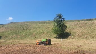 Čistenie pozemkov green climber svahova kosačka - 2