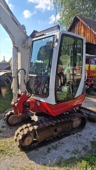 Takeuchi TB228 - 2
