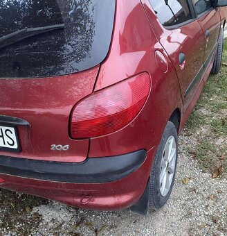 Peugeot 206 1.1 rok vyroby 2003 44kw - 2