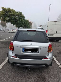 REZERVOVANE:Suzuki sx4,r.v.2010,1.6,4x4,88 kw,benzin - 2
