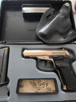 Samonabíjacia pištoľ CZ 83, kal. 7,65 Browning - 2