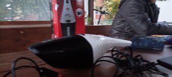 Vysávač hoover do auta - 2