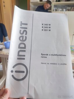 Kombinovany sporak Indesit - 2