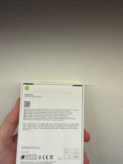 iPhone 17pro 256gb Orange - 2