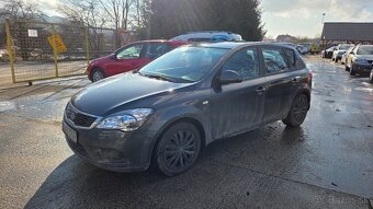 Kia Ceed 1.6 Crdi rok 2010 - 2