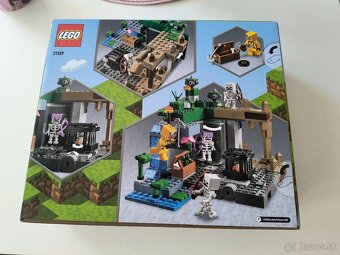 Lego Minecraft -JaskiJaskyňa kostlivcov - 2