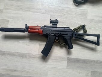 Airsoft AKS-74U + výbava - 2