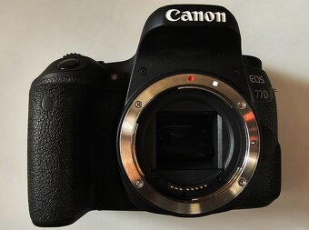 Canon 77d - 2
