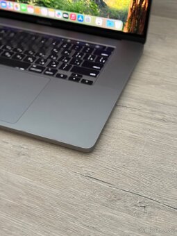 Apple Macbook Pro 16 2019 i9 64/1Tb - 2