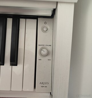 Digitálne piano YAMAHA Arius YDP - 144 - 2