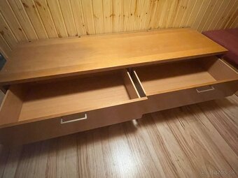 Stolík pod TV - 2