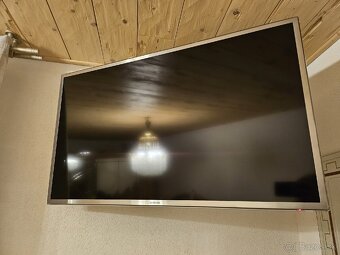 40″ Full HD Smart TV Samsung – Wi-Fi,  výborný stav - 2