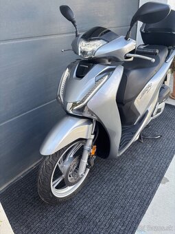 Honda SH 150i ABS - 2
