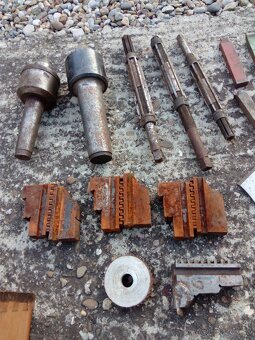 Sústružnícke nože. - 2