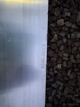 Predna Vystuha na Audi Q3 - hlinik - 2