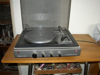 Gramofon NZC 041 - 2