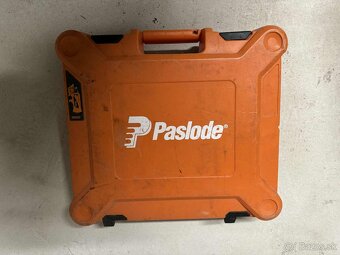 Predám klincovačku Paslode IM90i - 2