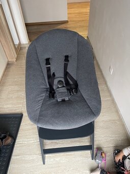 Lehátko + stolička na kŕmenie 2v1 - 2