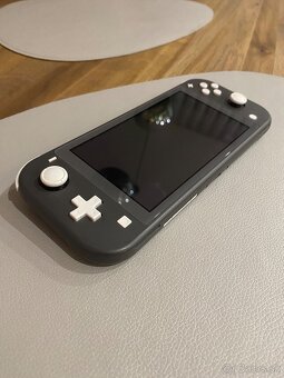 Nintendo Switch Lite - 2