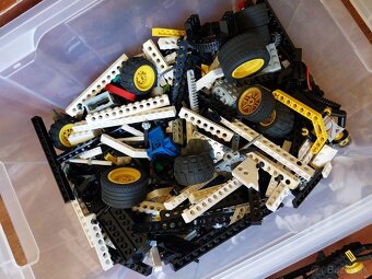 LEGO TECHNIC - 2