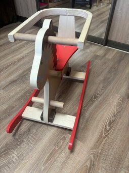 Drevený hojdací koník - 2