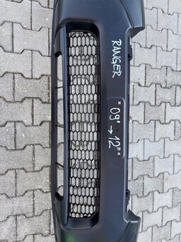 Predám predný nárazník na Ford RANGER 09-12 - 2