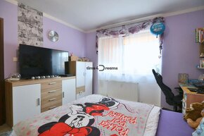 EXKLUZÍVNE NA PREDAJ 3 izbový byt v tehlovej bytovke v Komár - 2