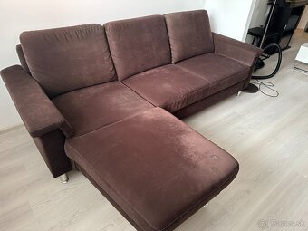 Rozkladací gauč s taburetkou (tmavohnedá farba) - 2