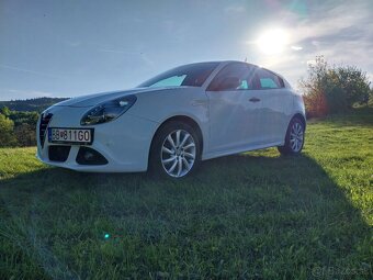 Alfa Romeo Gulietta - 2