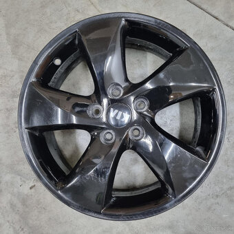 KIA disky 5x114.3 R17 6,5J ET46 - 2
