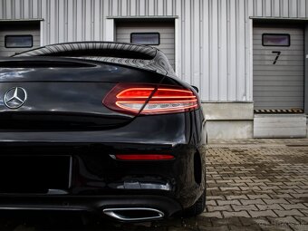 Mercedes-Benz C 300d Coupe AMG Line - 2