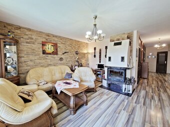 PREDAJ: 8 IZBOVÝ RODINNÝ DOM 374 M2, POZEMOK 355 M2, POPRAD - 2