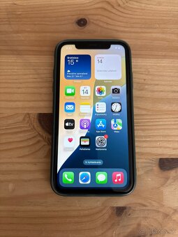 Predam Apple iPhone 11 128GB čierny - 2