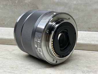 Sony SEL 18-55mm f/3.5-5.6 - 2