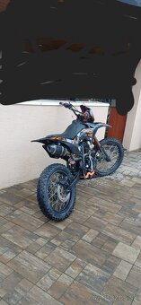 Predám motorku pitbike KXD 150 PRO - 2