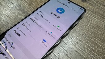 Samsung Z Flip 5 - na diely - 2