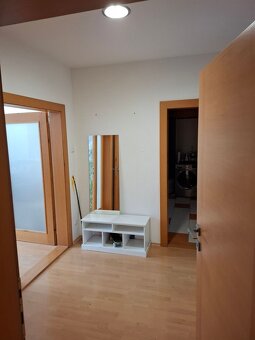 Na prenájom 5-izbový byt centrum Banská Bystrica - 2