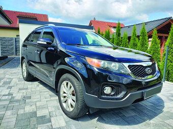 Predám Kia Sorento 2.4 benzín 128Kw. Možný odpočet dph. - 2