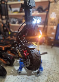 Upravená Kukirin G2 MASTER 6. elektrická kolobežka - 2