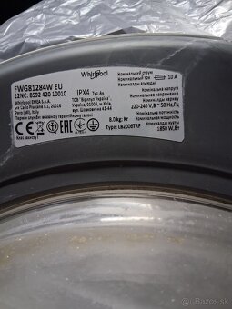 Rozpredám  práčku Whirlpool - 2