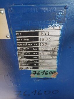 Vystrednikovy lis LEN - 2