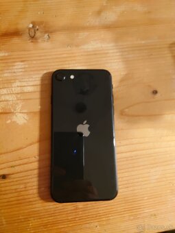 Predám Apple Iphone 2020 SE - 2