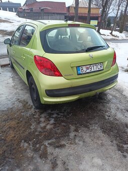 Peugeot 207 --na sučiastky - 2