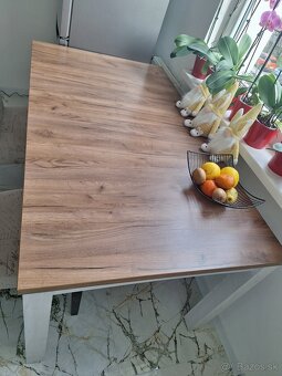 Jedálenský stôl so stoličkami - 2