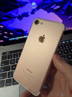 iPhone 7 Rose Gold 128GB + nabíjačka + Kryt - 2