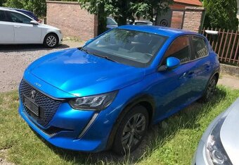 208 Elektro 100kW 50.000km Top stav - 2