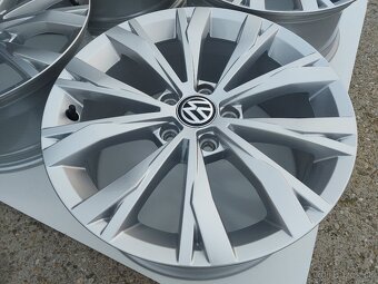 5x112R17 elektrony orig. VW TIGUAN-PASSAT-GOLF-ARTEON-- - 2
