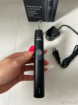 Philips Sonicare 4300 HX6800/44 - 2