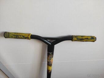 Skuter kaskadersky - 2